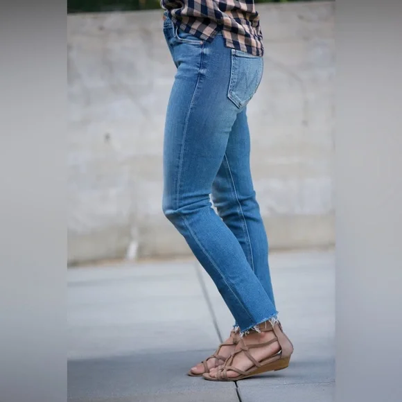 Mother The Mid-Rise Dazzler Ankle Fray Women’s Blue Denim Jeans Size 31 - Picture 2 of 15